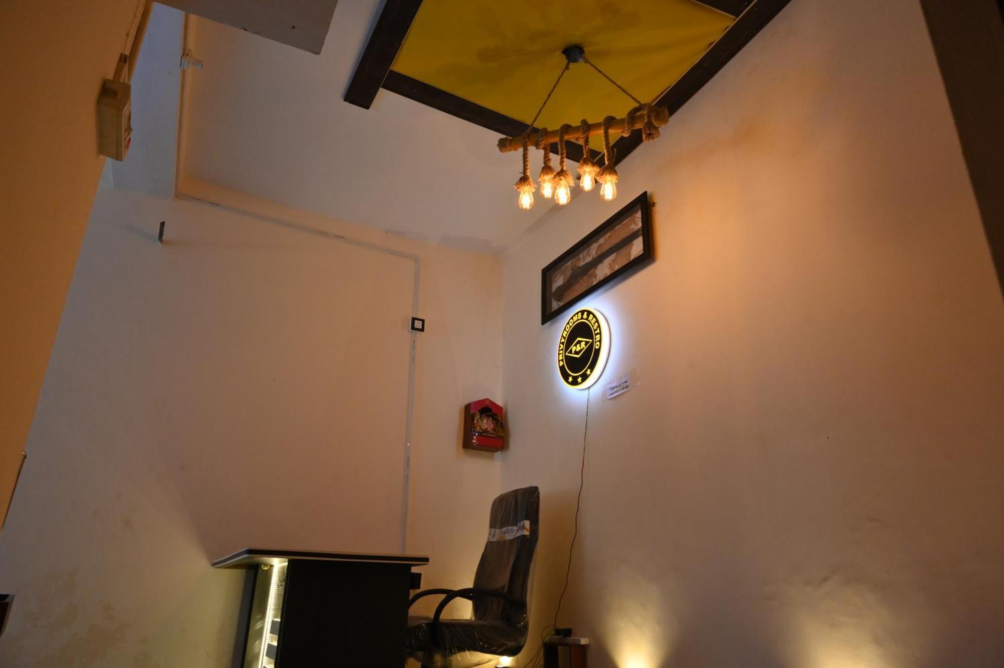 Privyrooms โคราฆปุระ ภายนอก รูปภาพ