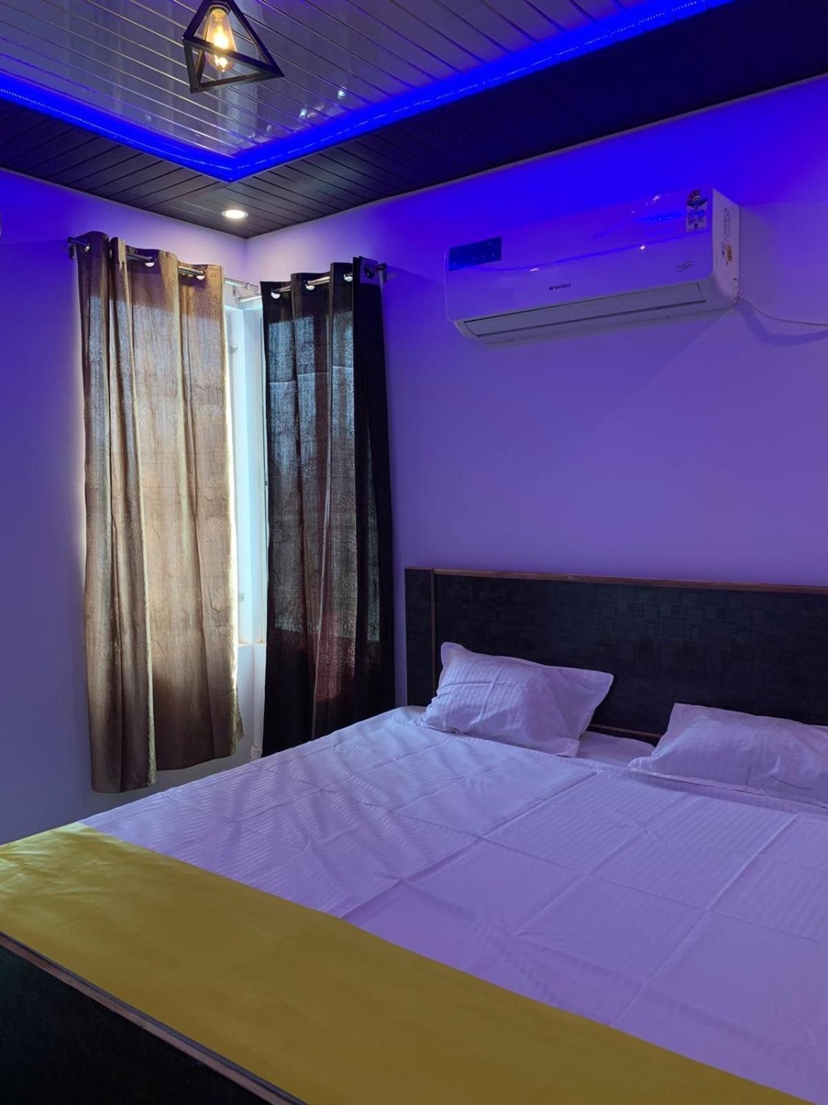 Privyrooms โคราฆปุระ ภายนอก รูปภาพ