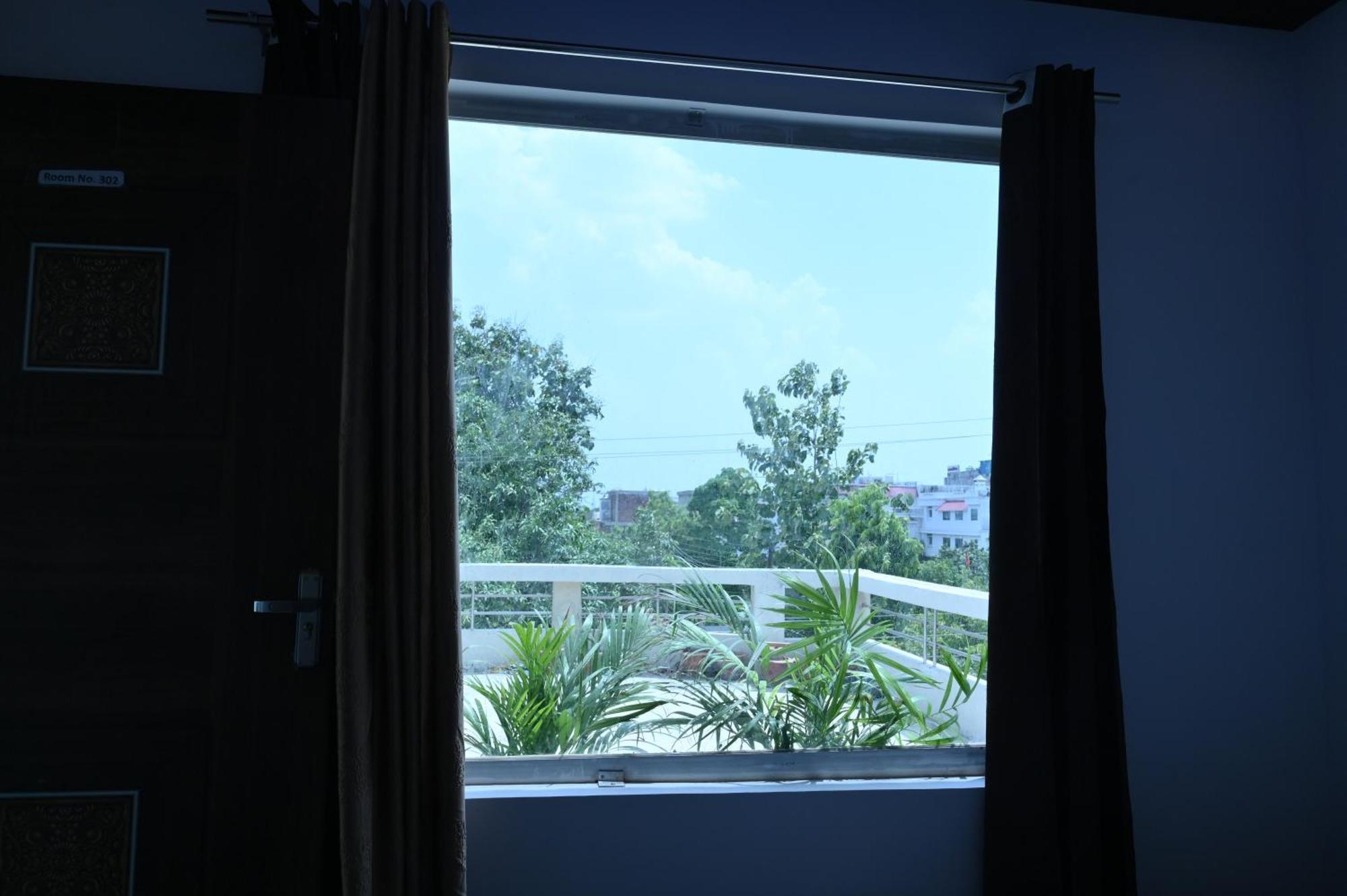 Privyrooms โคราฆปุระ ภายนอก รูปภาพ
